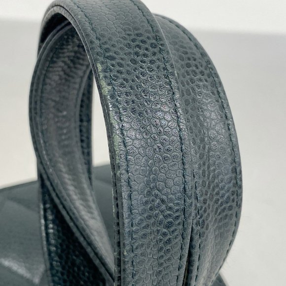 CHANEL Green Caviar Leather Shoulder Bag - Picture 7 of 13